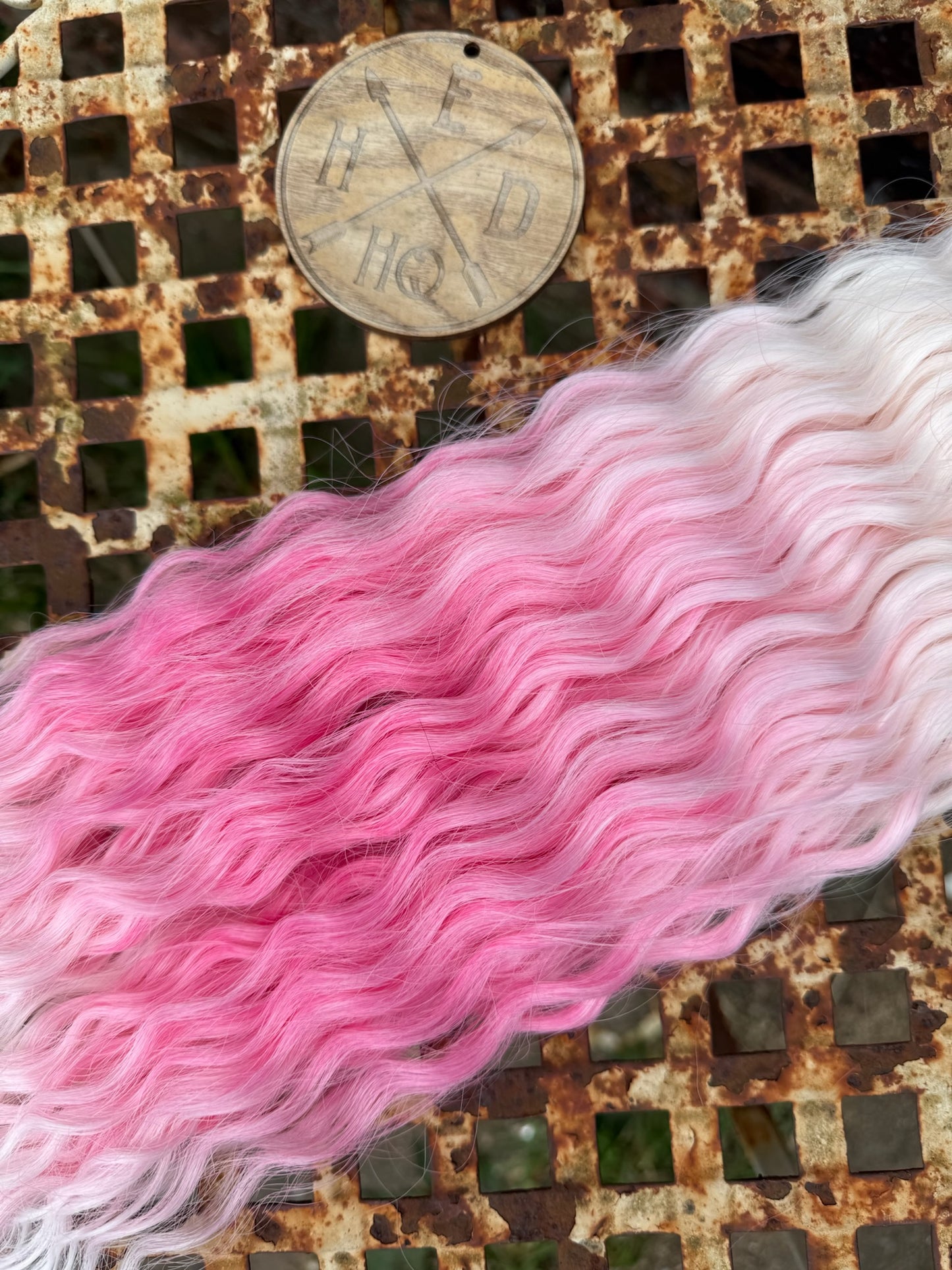 Pink and White Ombre Ariel Beach Wave 100g