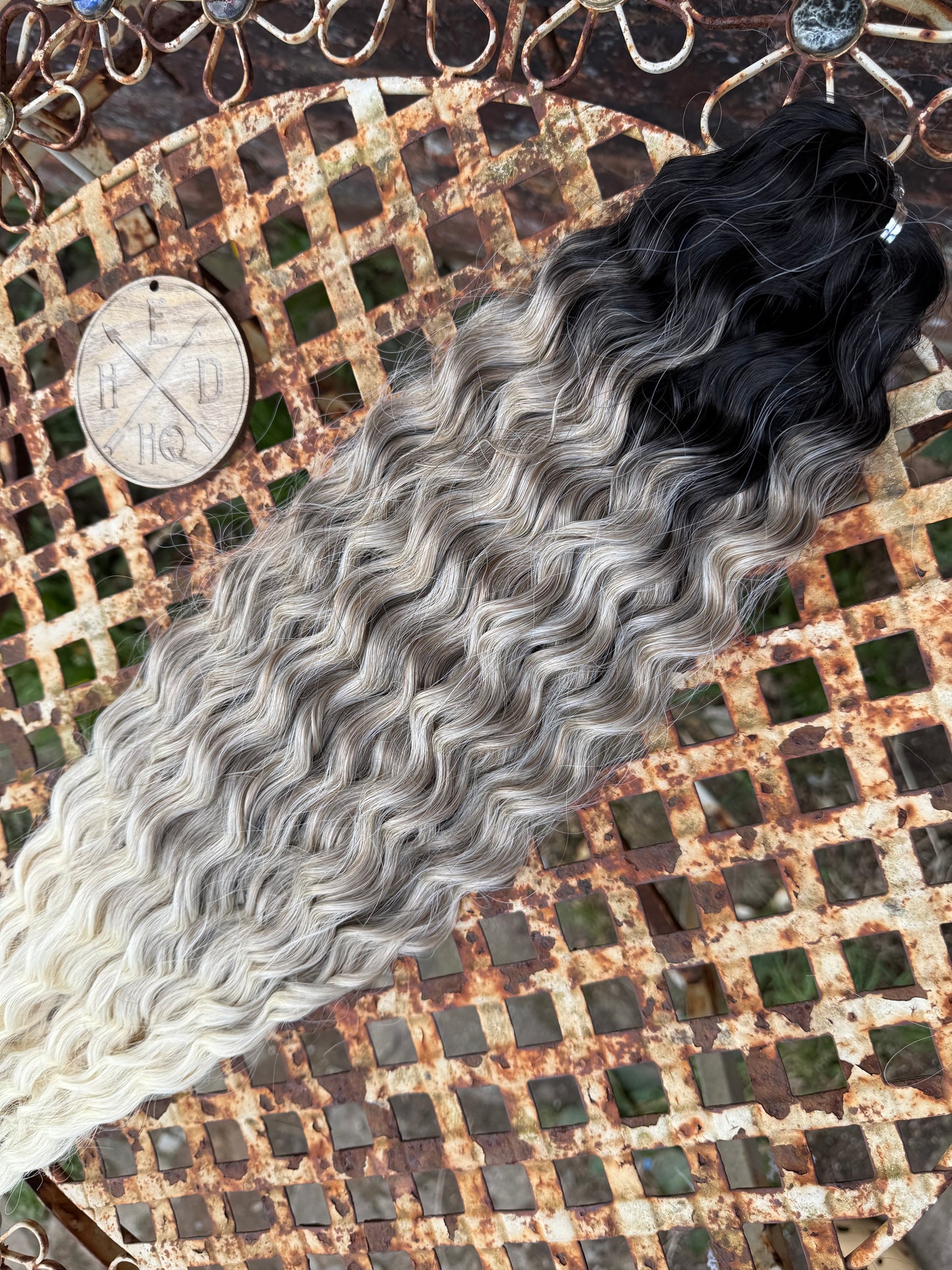 Black to Blonde 3 Tone Ombre Ariel Beach Wave 100g