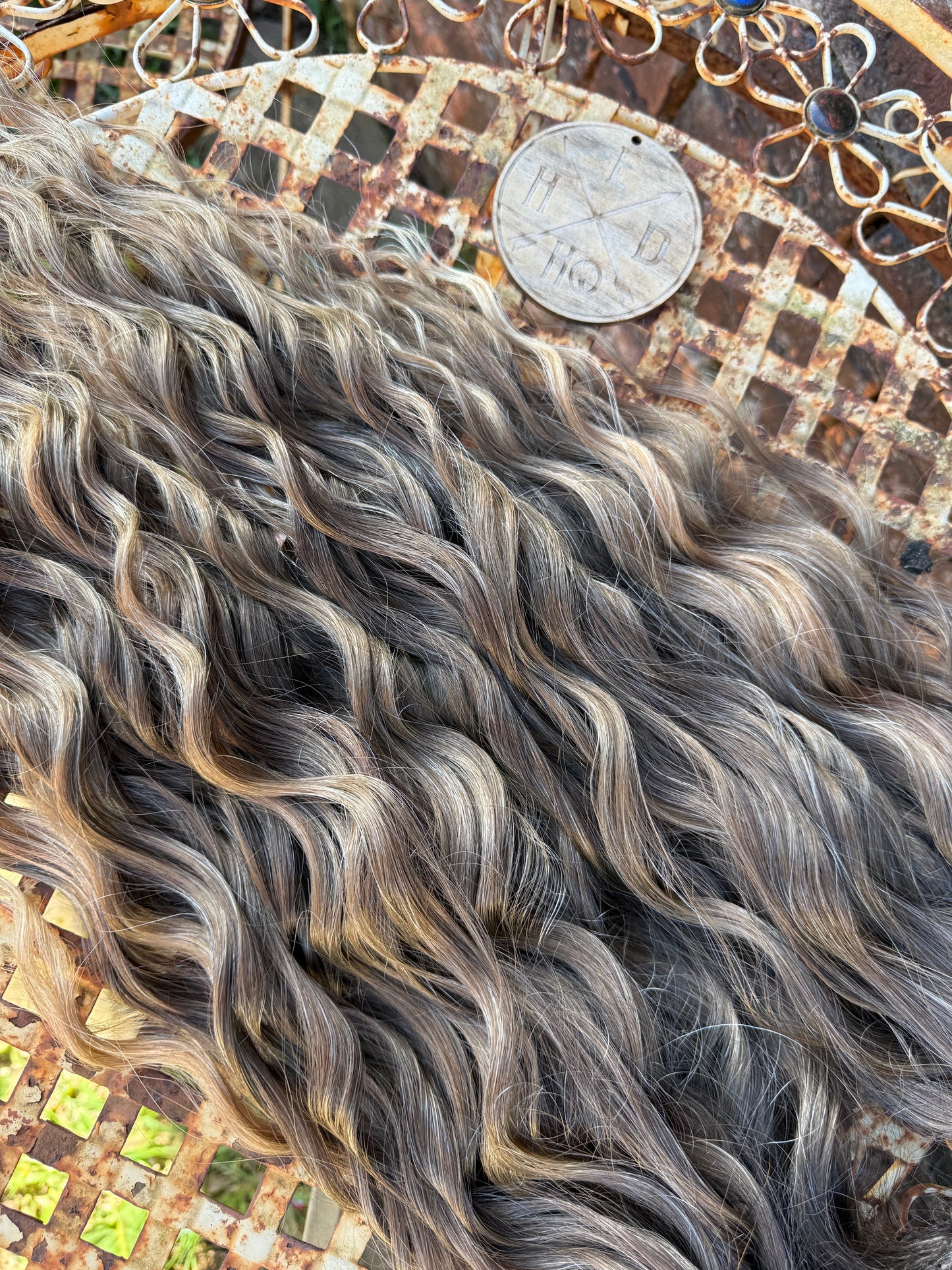 Mid brown tones ombre x 50 pieces / Full Head