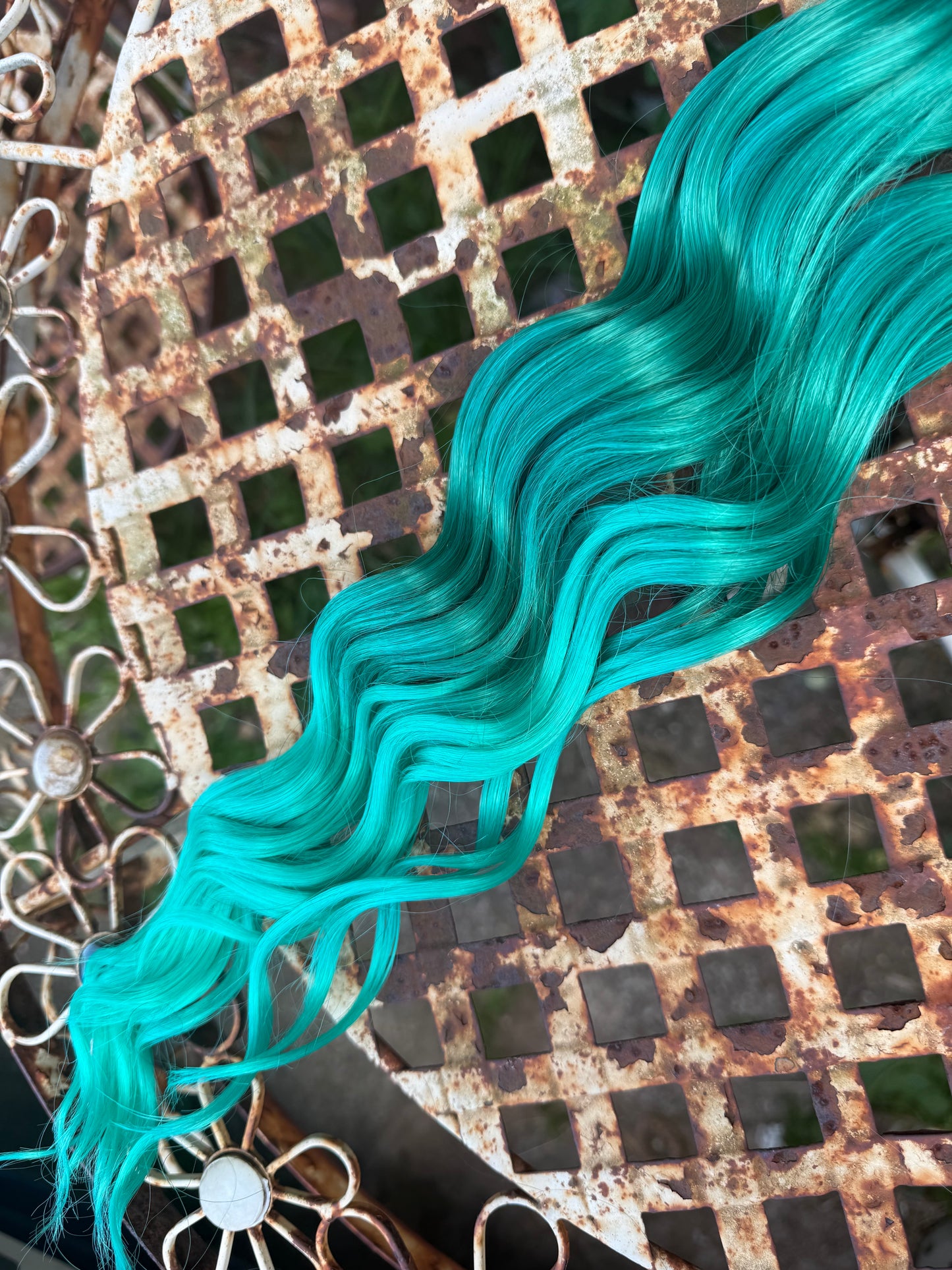 Green Ombré Loose Brushable Wave