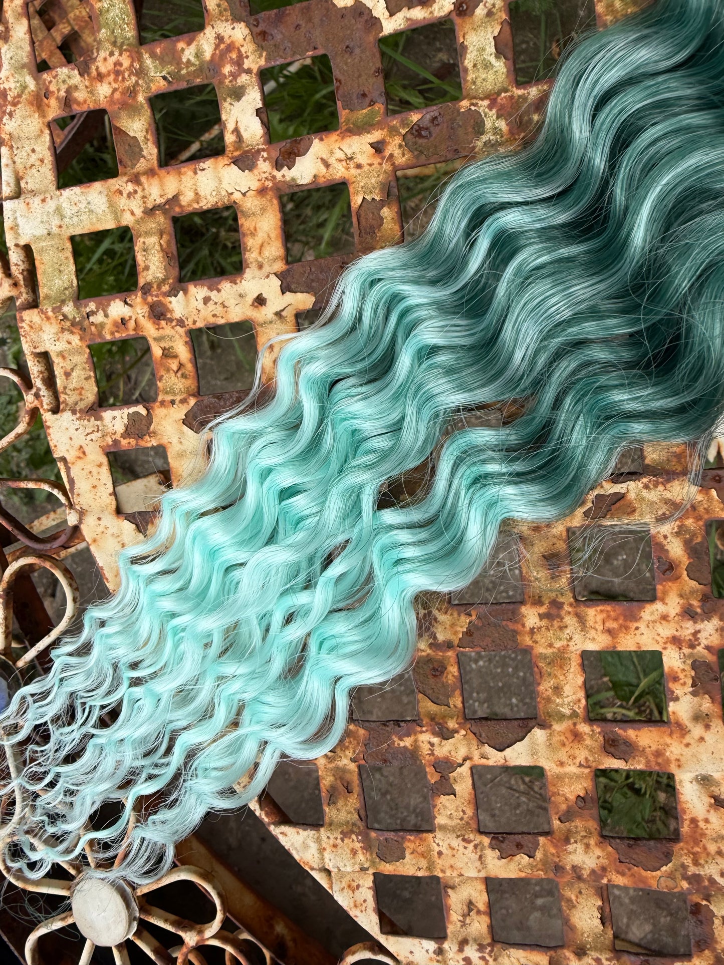 Mint Green Ombre Ariel Beach Wave 100g