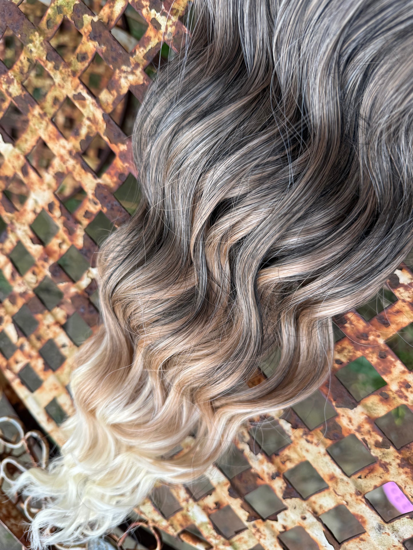 Dark Sunkissed Ombré Loose Brushable Wave