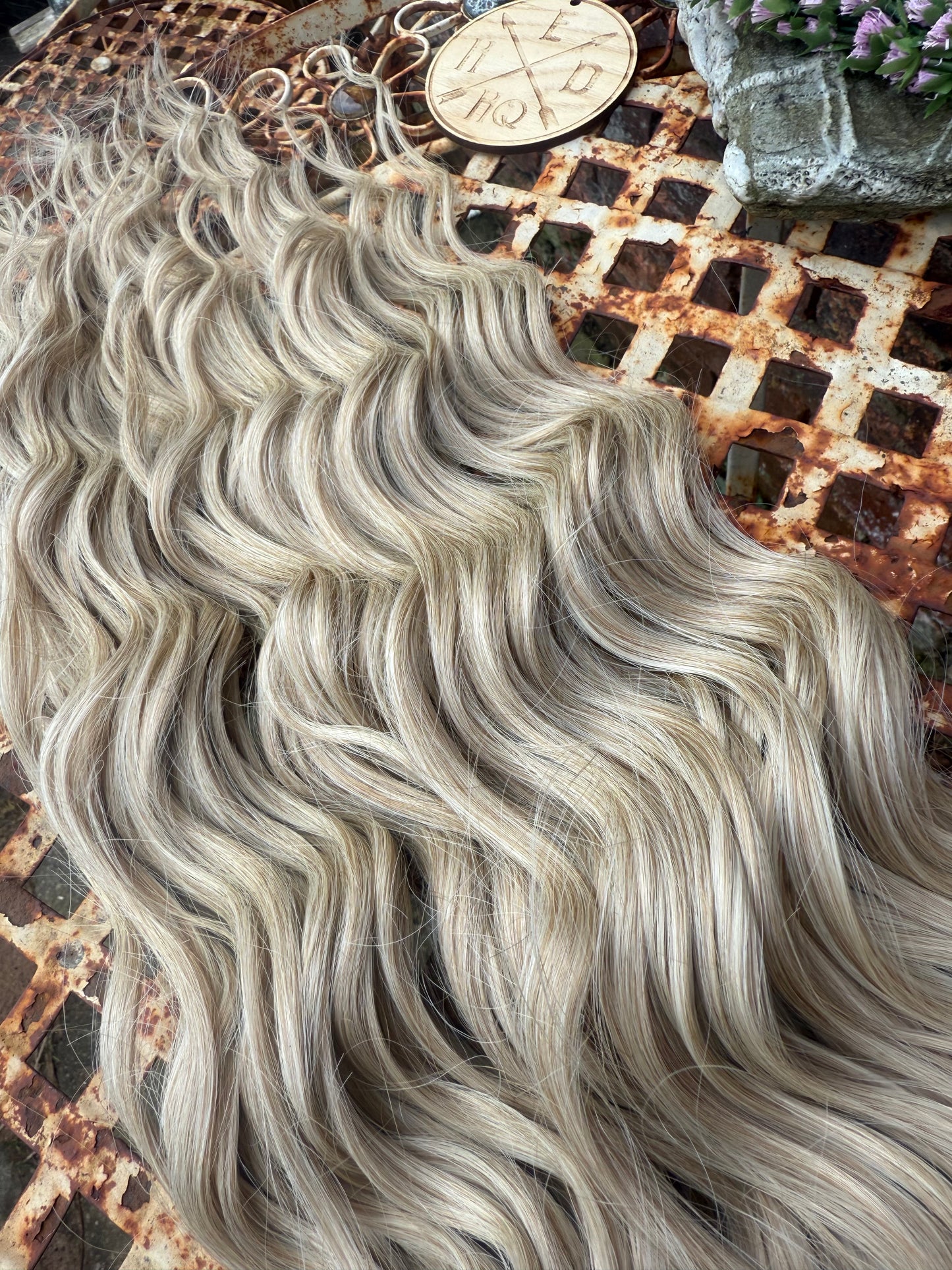Ash Blonde Loose Brushable Wave
