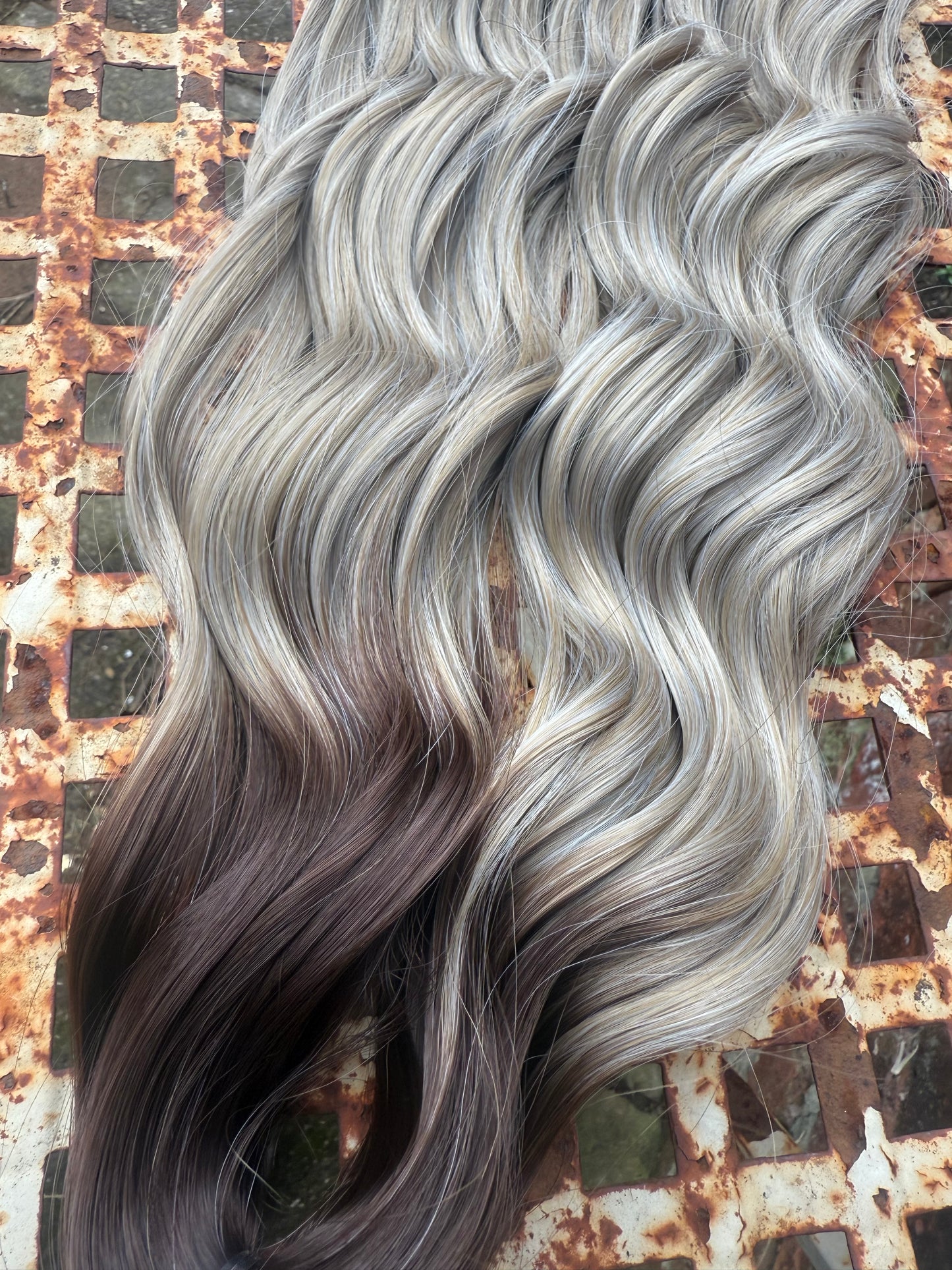 Brown to Dark Natural Blonde Ombré Loose Brushable Wave