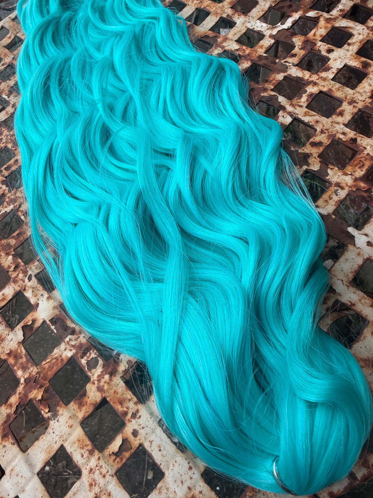 Green Blue Loose Brushable Wave