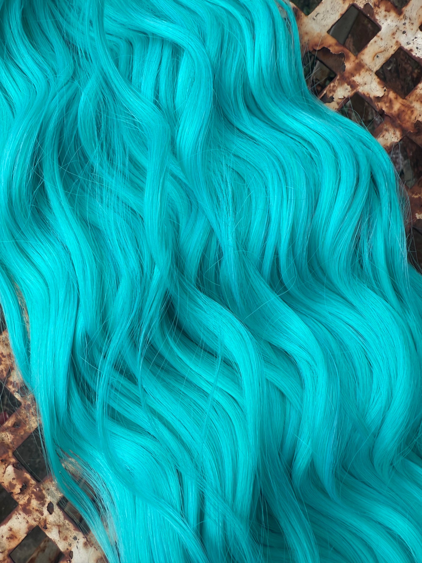Green Blue Loose Brushable Wave
