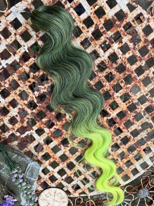 Black to Green Loose Brushable Body Wave