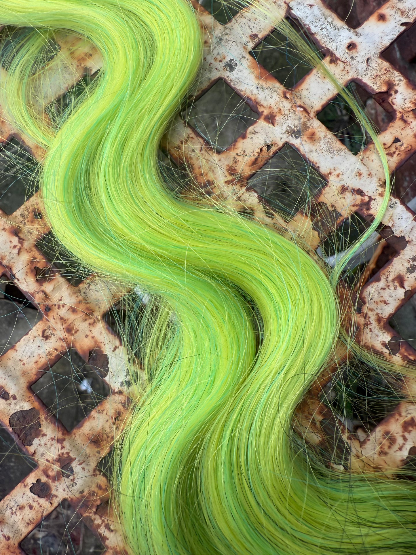 Black to Green Loose Brushable Body Wave