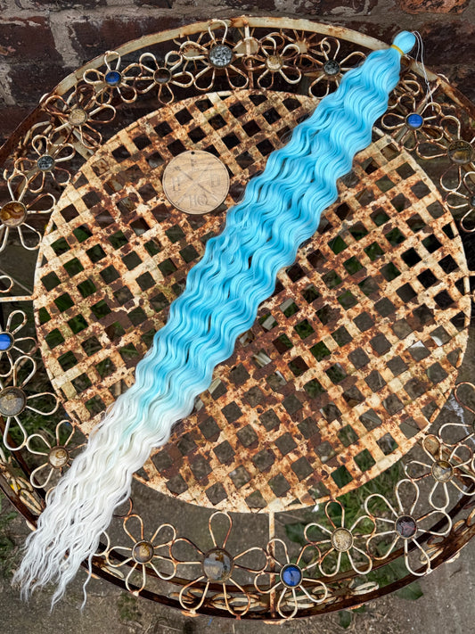 Blue to White Ombre Ariel Beach Wave 100g