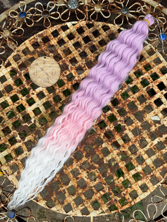 Mauve to White Ombre Ariel Beach Wave 100g