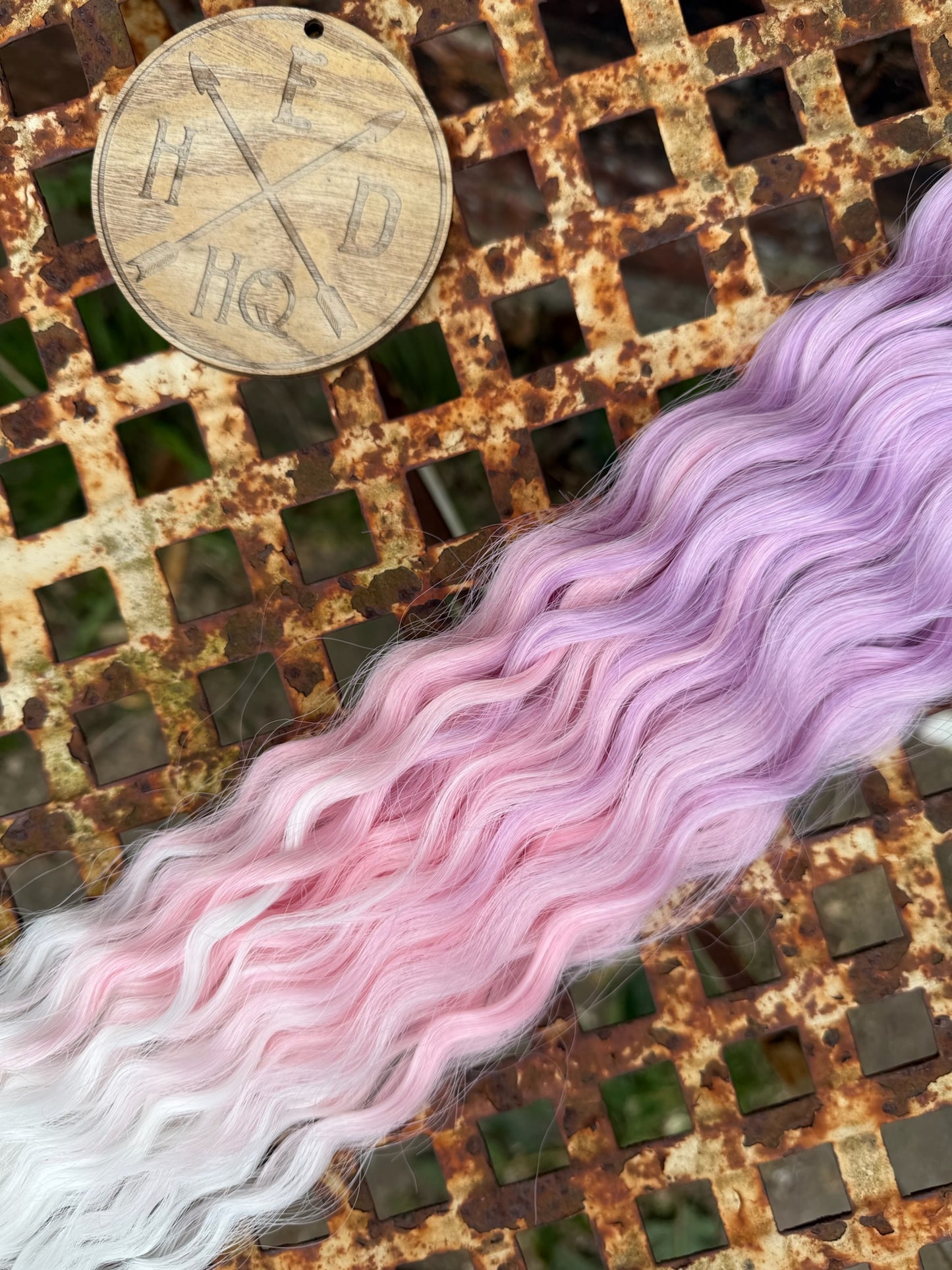 Mauve to White Ombre Ariel Beach Wave 100g