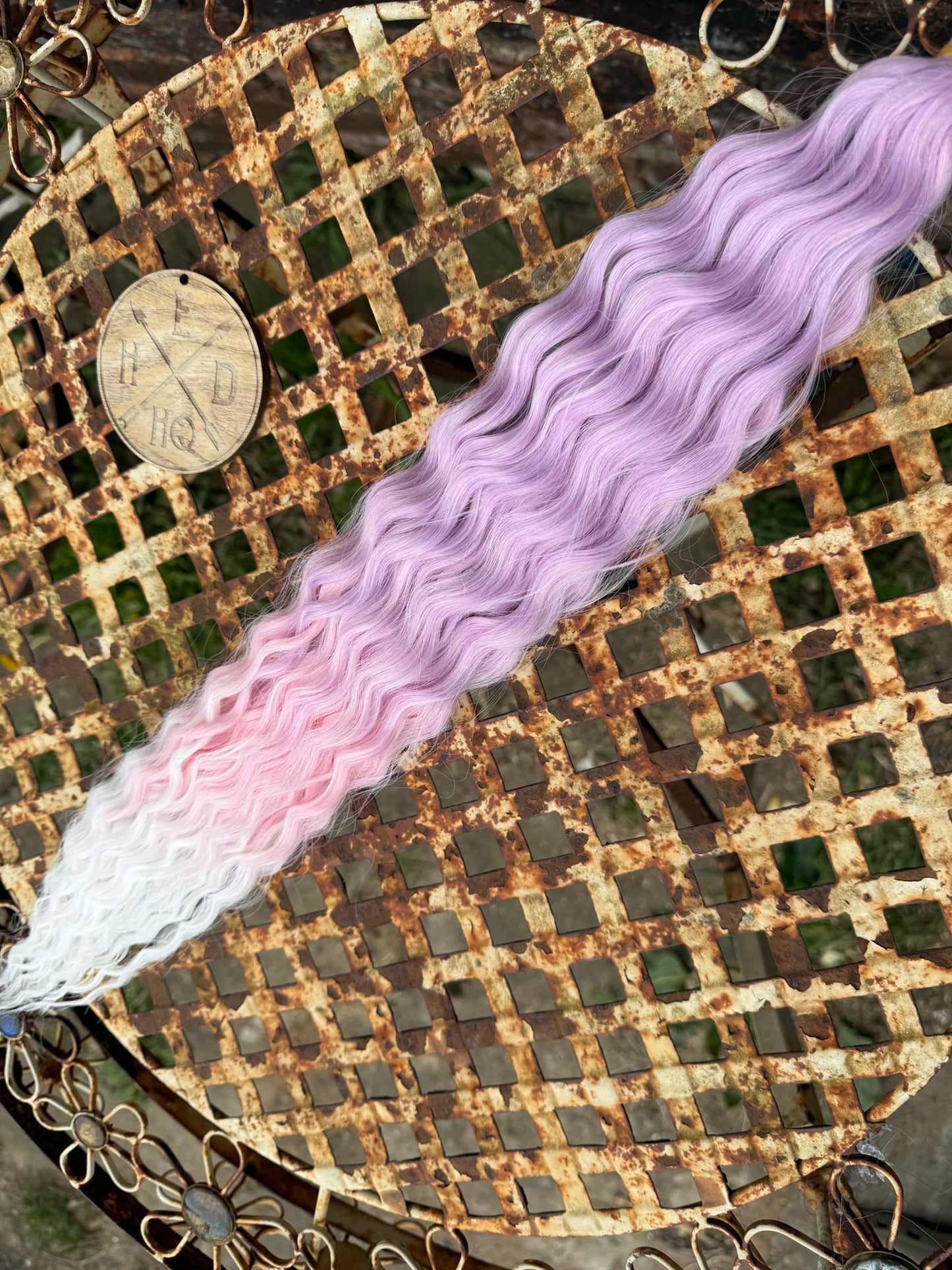 Mauve to White Ombre Ariel Beach Wave 100g