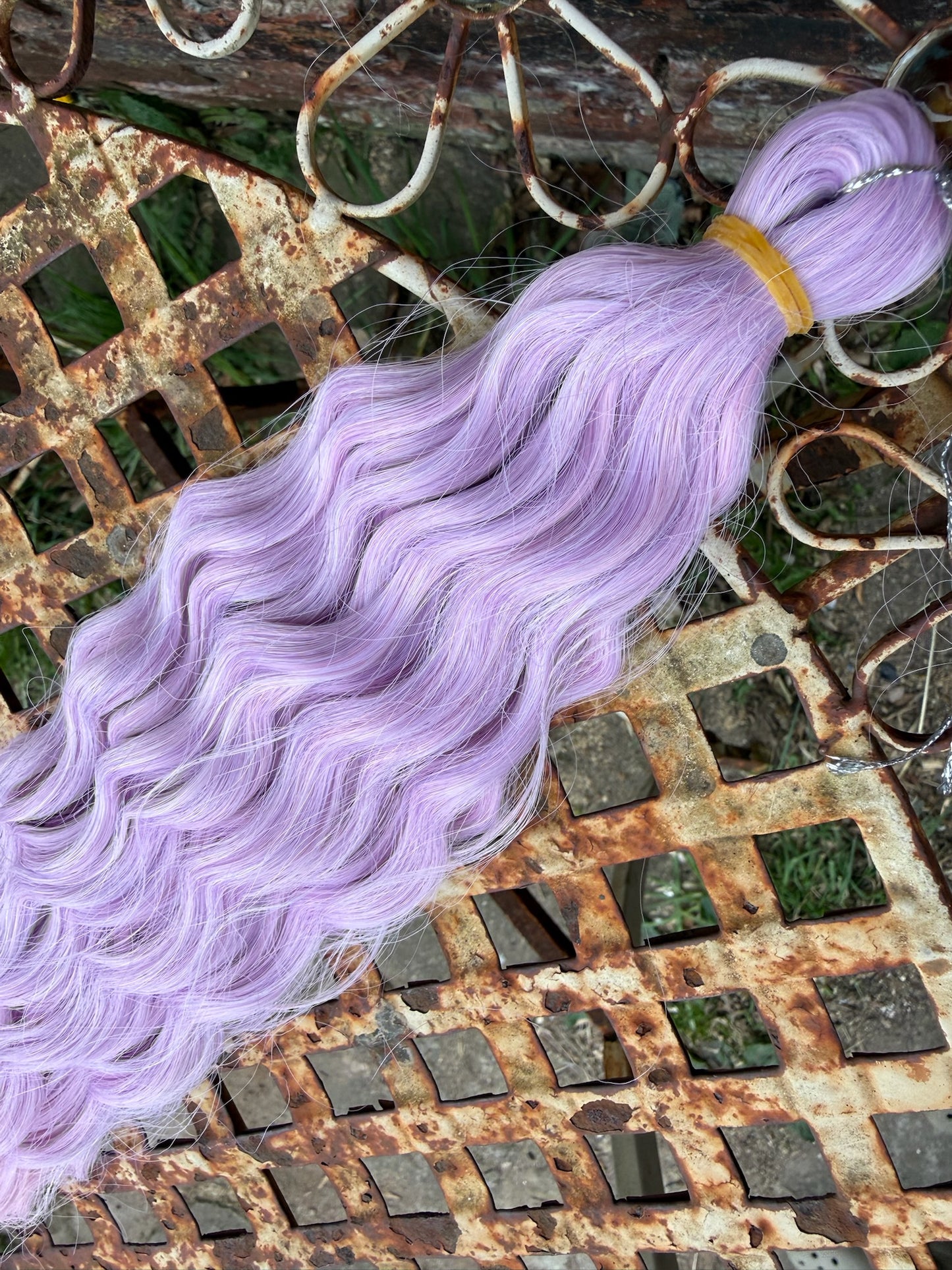 Mauve to White Ombre Ariel Beach Wave 100g
