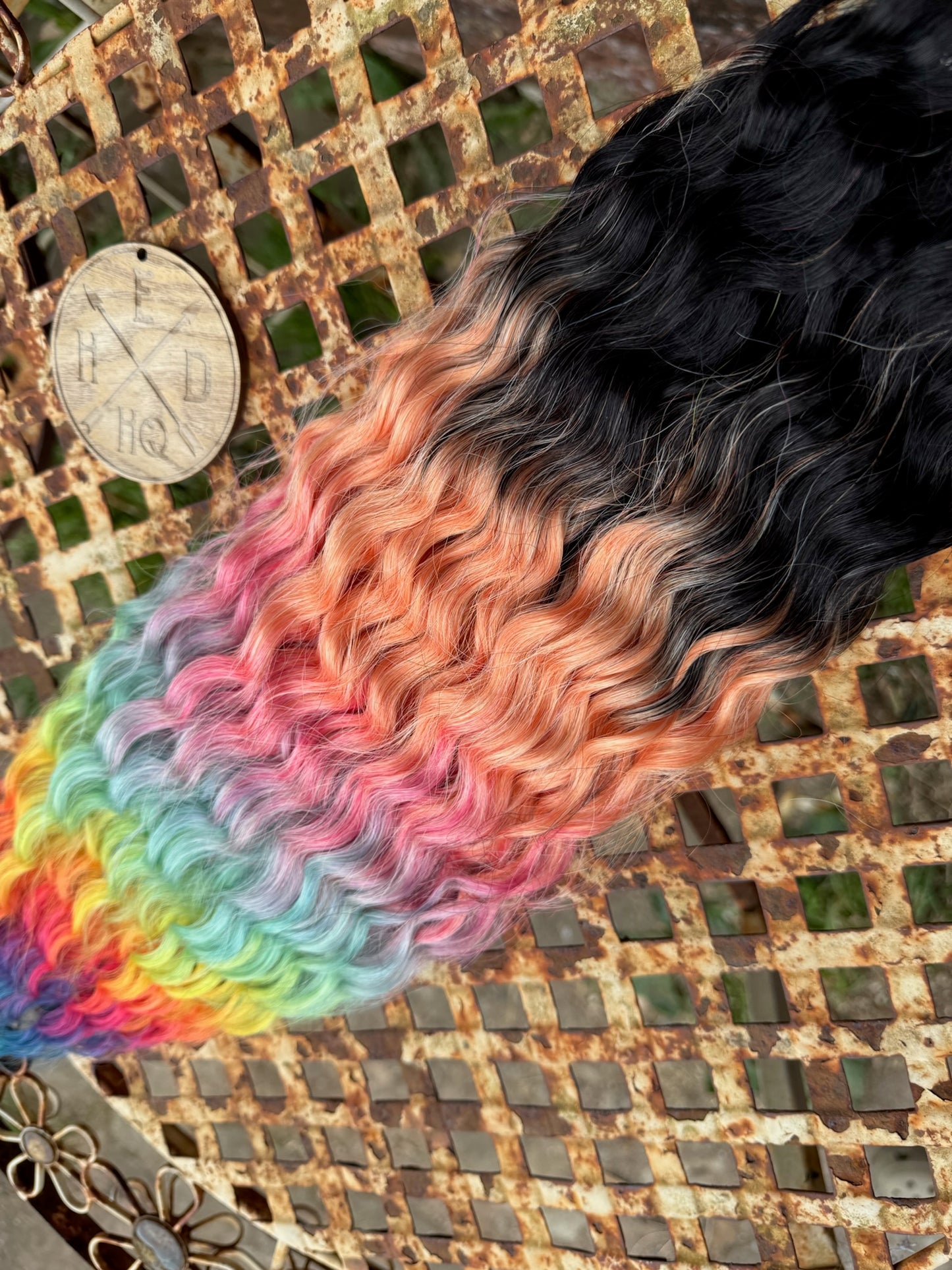 Black to Rainbow Ombre Ariel Beach Wave 100g
